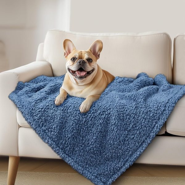 Ultra Soft Sherpa Fleece Pet Blanket for Small Dogs & Cats