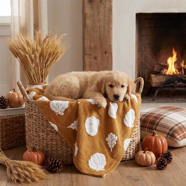Pumpkin Leaves Shape 3D Textured Pet Blanket, Decorative Soft Throw, 30x40"